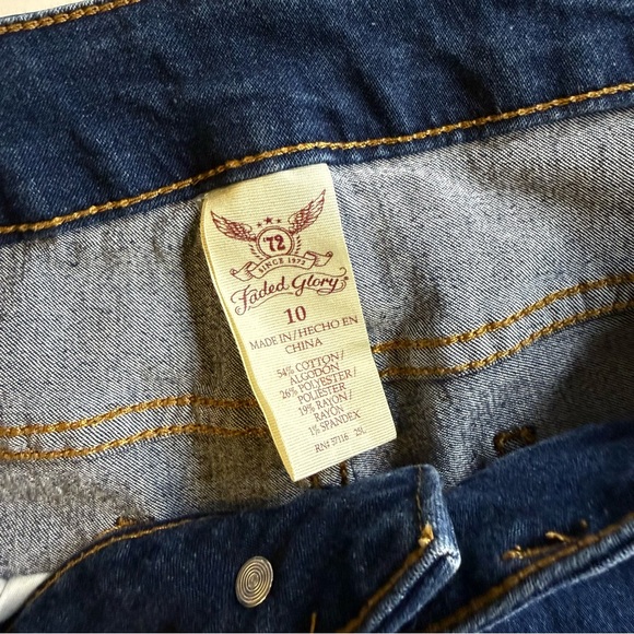 Blue Denim Women's Shorts - Picture 6 of 6